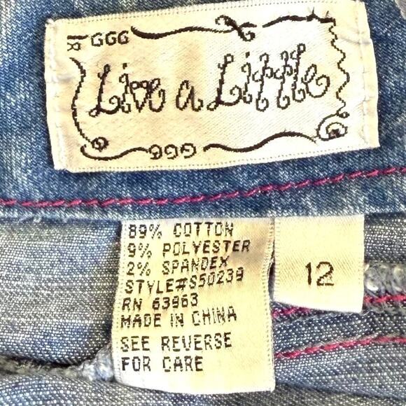Live a Litttle Denim Capri High Rise Blue Washed Jeans Stretchy Cuff Hem Size 12 - Picture 12 of 12